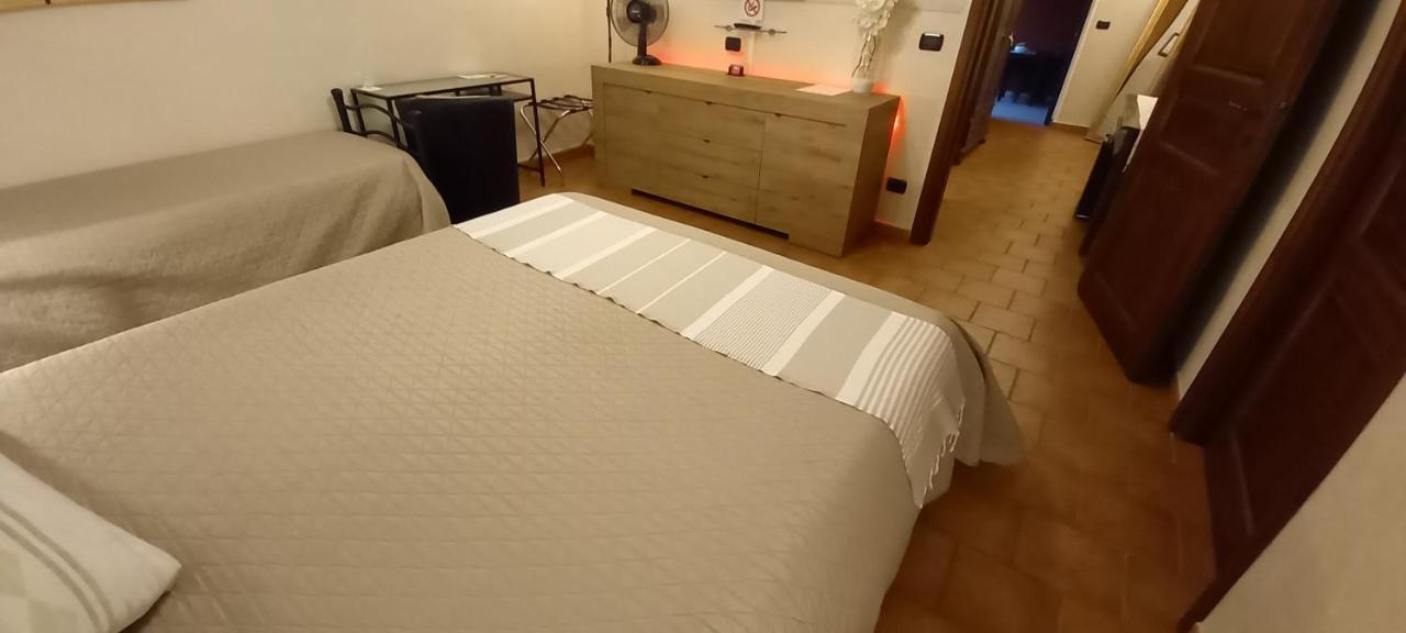 Villa Laura B&B フォッサーノ エクステリア 写真
