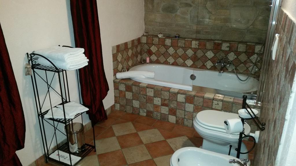Villa Laura B&B フォッサーノ 部屋 写真