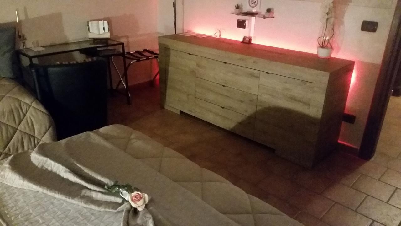 Villa Laura B&B フォッサーノ エクステリア 写真